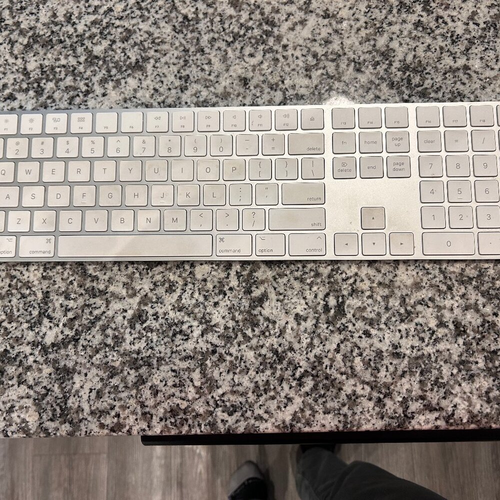 Apple Wireless Keyboard